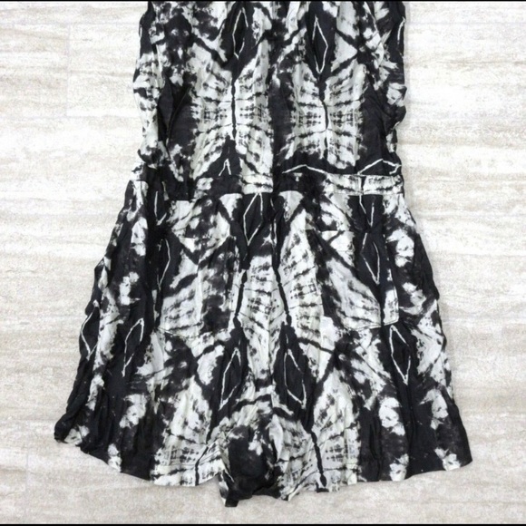 DA-NANG Tribal Print Silk Romper - Picture 6 of 6